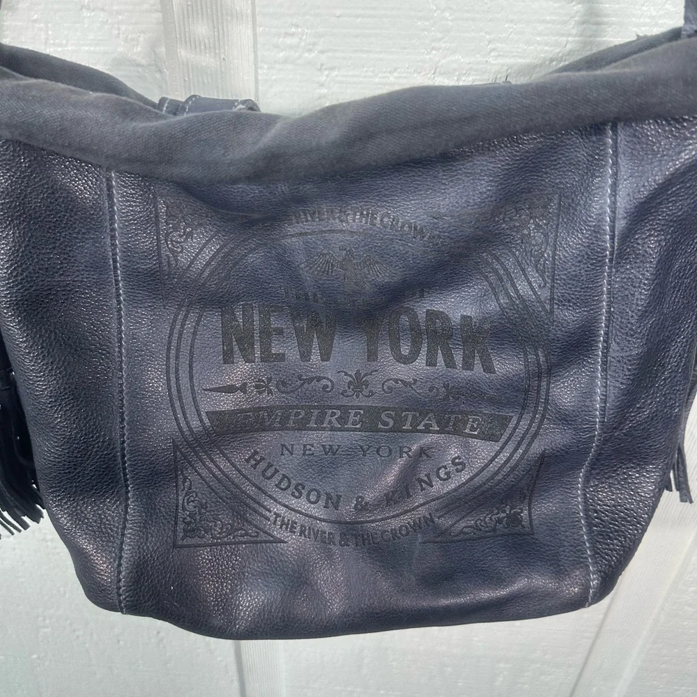 Hudson and Kings Stuyvesant Medium Bucket Bag in Persian Blue EUC - Picture 4 of 16